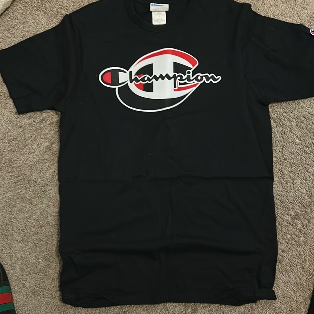 Men large champion black t-shirt